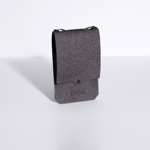 Zanj Cellphone Purse with Thin Tana Strap Black - Picture 4 of 5